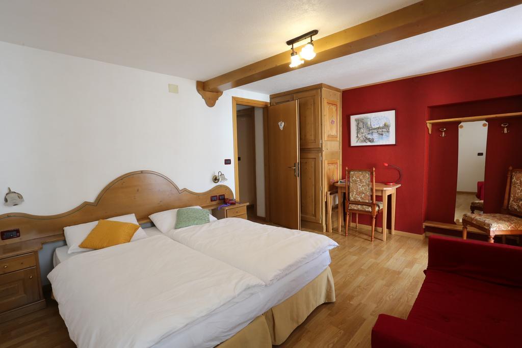 Albergo Centrale Forni di Sopra Δωμάτιο φωτογραφία