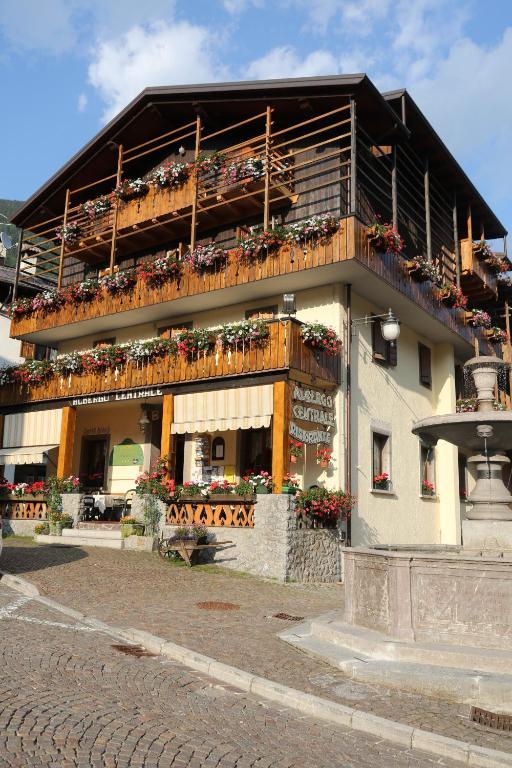 Albergo Centrale Forni di Sopra Εξωτερικό φωτογραφία